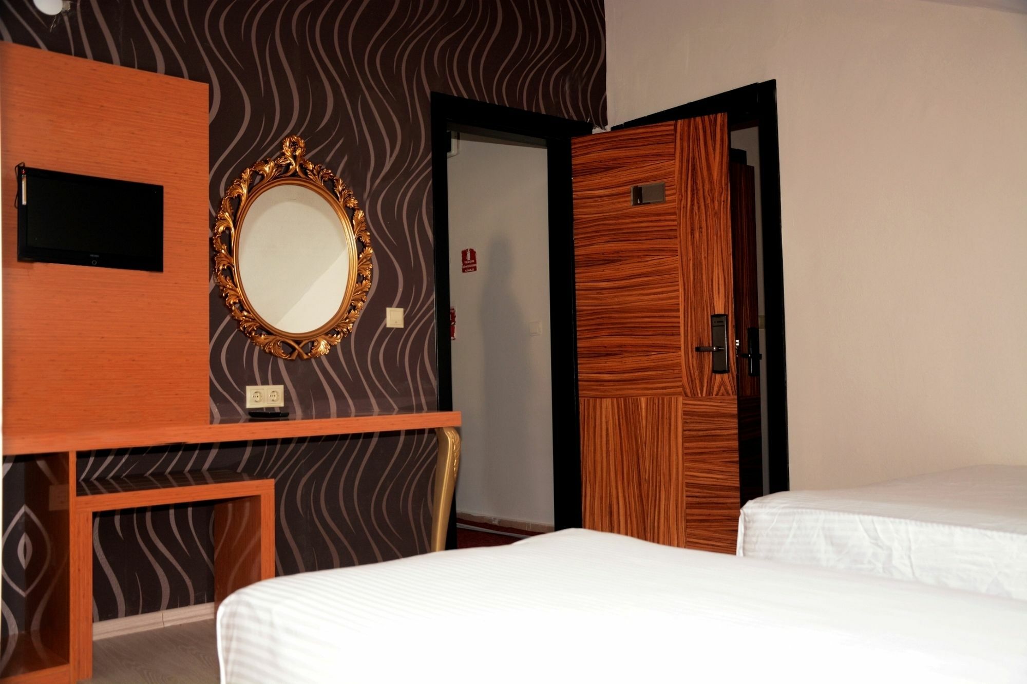 Derin Suit Otel Antália Exterior foto