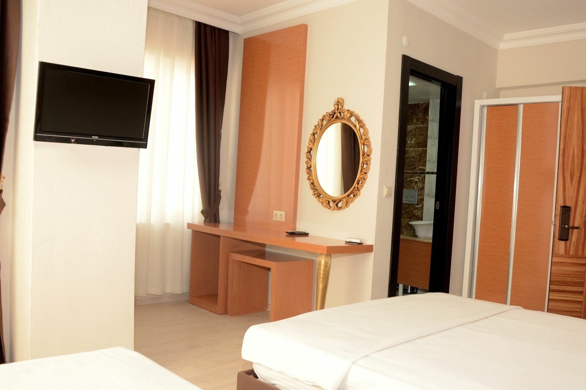 Derin Suit Otel Antália Exterior foto